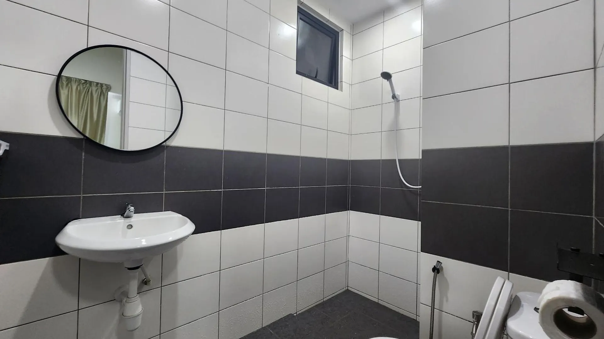 Praicon Executive Suite Butterworth Apartment