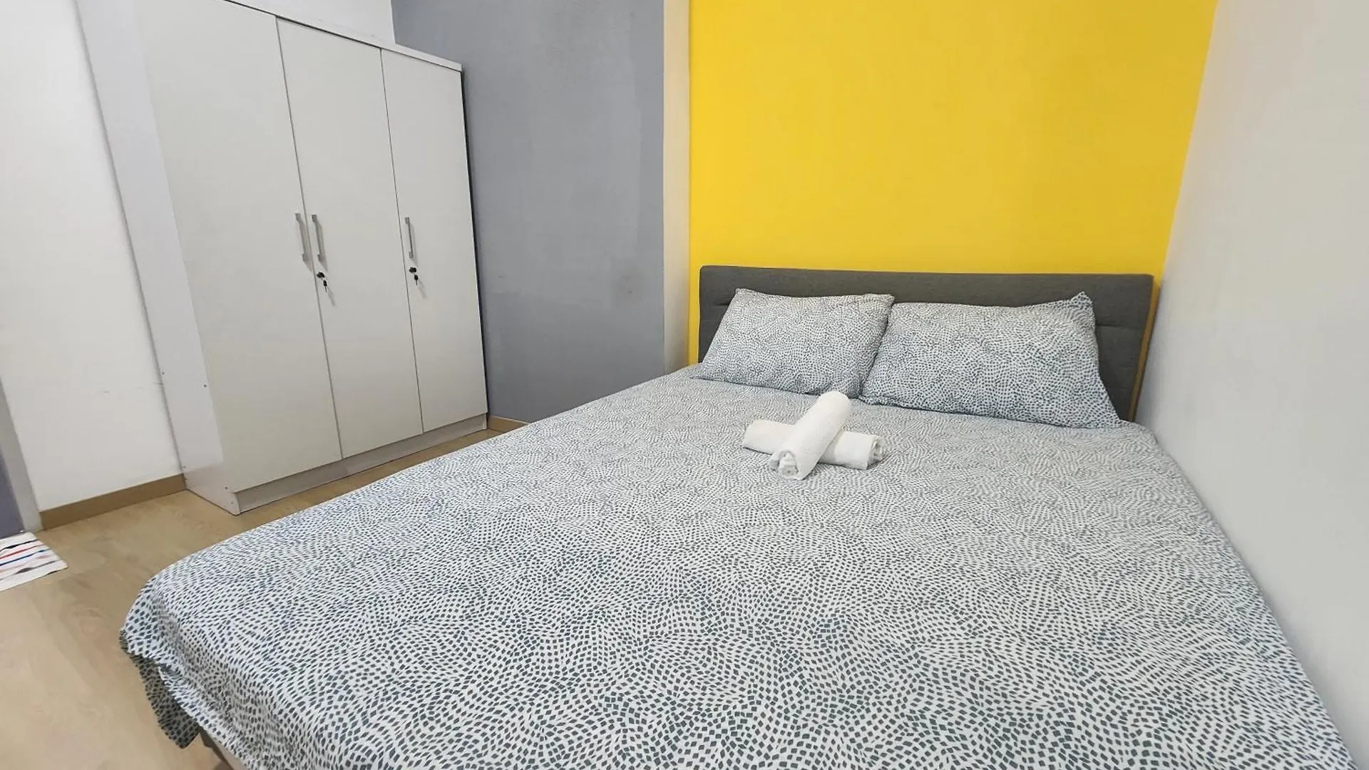 Praicon Executive Suite Butterworth 0*,
