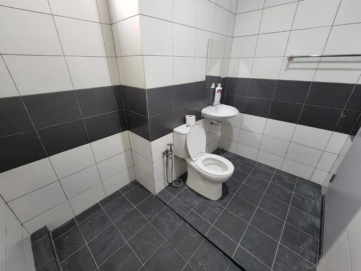 Praicon Executive Suite Butterworth Apartment